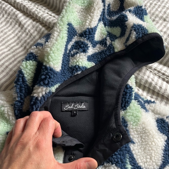 Bad Birdie womens size small Fleece Hoodie Vest - Picture 3 of 4